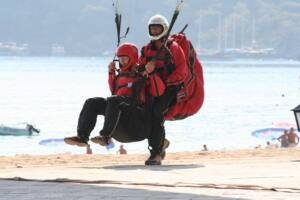 ölüdeniz yamaç paraşütü inişi.